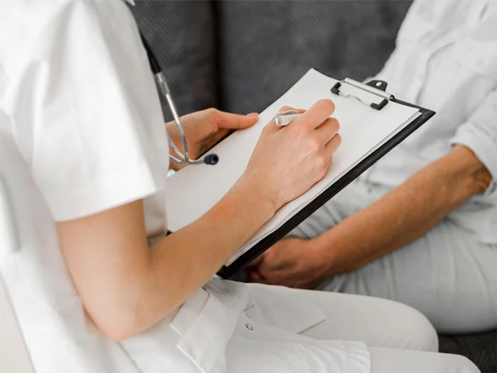 Dr. Jaime Orfila Especialista en Medicina Interna · Diagnóstico tratamiento y seguimiento Dr. Jaime Orfila Especialista en Medicina Interna · Diagnóstico tratamiento y seguimiento